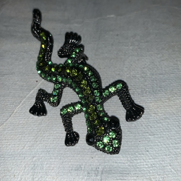 Emerald Colour VTG (style?)Lizard Gecko Reptile Rhinestones Brooch Pin - Picture 6 of 9
